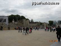 [P19] Tower of London-maretie si mister contopite in spatele zidurilor » foto by Alina53
 - 
<span class="allrVoted glyphicon glyphicon-heart hidden" id="av57501"></span>
<a class="m-l-10 hidden" id="sv57501" onclick="voting_Foto_DelVot(,57501,1570)" role="button">șterge vot <span class="glyphicon glyphicon-remove"></span></a>
<a id="v957501" class=" c-red"  onclick="voting_Foto_SetVot(57501)" role="button"><span class="glyphicon glyphicon-heart-empty"></span> <b>LIKE</b> = Votează poza</a> <img class="hidden"  id="f57501W9" src="/imagini/loader.gif" border="0" /><span class="AjErrMes hidden" id="e57501ErM"></span>