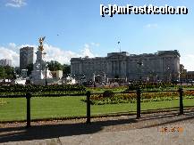 [P02] Buckingham Palace in toata splendoarea sa » foto by Alina53
 - 
<span class="allrVoted glyphicon glyphicon-heart hidden" id="av57397"></span>
<a class="m-l-10 hidden" id="sv57397" onclick="voting_Foto_DelVot(,57397,1570)" role="button">șterge vot <span class="glyphicon glyphicon-remove"></span></a>
<a id="v957397" class=" c-red"  onclick="voting_Foto_SetVot(57397)" role="button"><span class="glyphicon glyphicon-heart-empty"></span> <b>LIKE</b> = Votează poza</a> <img class="hidden"  id="f57397W9" src="/imagini/loader.gif" border="0" /><span class="AjErrMes hidden" id="e57397ErM"></span>