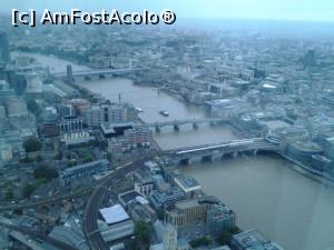 [P66] 66. Câteva dintre podurile Londrei văzute de sus. Cel subțire din mijloc este ”Millenium Bridge”, cel pe care l-am parcurs dimineață.  » foto by msnd
 - 
<span class="allrVoted glyphicon glyphicon-heart hidden" id="av715798"></span>
<a class="m-l-10 hidden" id="sv715798" onclick="voting_Foto_DelVot(,715798,1570)" role="button">șterge vot <span class="glyphicon glyphicon-remove"></span></a>
<a id="v9715798" class=" c-red"  onclick="voting_Foto_SetVot(715798)" role="button"><span class="glyphicon glyphicon-heart-empty"></span> <b>LIKE</b> = Votează poza</a> <img class="hidden"  id="f715798W9" src="/imagini/loader.gif" border="0" /><span class="AjErrMes hidden" id="e715798ErM"></span>