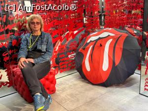 [P68] În magazinul Rolling Stones » foto by Mika
 - 
<span class="allrVoted glyphicon glyphicon-heart hidden" id="av1488231"></span>
<a class="m-l-10 hidden" id="sv1488231" onclick="voting_Foto_DelVot(,1488231,1570)" role="button">șterge vot <span class="glyphicon glyphicon-remove"></span></a>
<a id="v91488231" class=" c-red"  onclick="voting_Foto_SetVot(1488231)" role="button"><span class="glyphicon glyphicon-heart-empty"></span> <b>LIKE</b> = Votează poza</a> <img class="hidden"  id="f1488231W9" src="/imagini/loader.gif" border="0" /><span class="AjErrMes hidden" id="e1488231ErM"></span>
