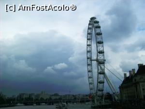 [P24] London Eye » foto by Silvia30*
 - 
<span class="allrVoted glyphicon glyphicon-heart hidden" id="av731964"></span>
<a class="m-l-10 hidden" id="sv731964" onclick="voting_Foto_DelVot(,731964,1570)" role="button">șterge vot <span class="glyphicon glyphicon-remove"></span></a>
<a id="v9731964" class=" c-red"  onclick="voting_Foto_SetVot(731964)" role="button"><span class="glyphicon glyphicon-heart-empty"></span> <b>LIKE</b> = Votează poza</a> <img class="hidden"  id="f731964W9" src="/imagini/loader.gif" border="0" /><span class="AjErrMes hidden" id="e731964ErM"></span>