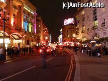 [P03] regent street by night » foto by claudiu 71
 - 
<span class="allrVoted glyphicon glyphicon-heart hidden" id="av274279"></span>
<a class="m-l-10 hidden" id="sv274279" onclick="voting_Foto_DelVot(,274279,1570)" role="button">șterge vot <span class="glyphicon glyphicon-remove"></span></a>
<a id="v9274279" class=" c-red"  onclick="voting_Foto_SetVot(274279)" role="button"><span class="glyphicon glyphicon-heart-empty"></span> <b>LIKE</b> = Votează poza</a> <img class="hidden"  id="f274279W9" src="/imagini/loader.gif" border="0" /><span class="AjErrMes hidden" id="e274279ErM"></span>