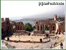 [P10] Taormina -panorama Teatrul Roman » foto by adri-nico
 - 
<span class="allrVoted glyphicon glyphicon-heart hidden" id="av283004"></span>
<a class="m-l-10 hidden" id="sv283004" onclick="voting_Foto_DelVot(,283004,1579)" role="button">șterge vot <span class="glyphicon glyphicon-remove"></span></a>
<a id="v9283004" class=" c-red"  onclick="voting_Foto_SetVot(283004)" role="button"><span class="glyphicon glyphicon-heart-empty"></span> <b>LIKE</b> = Votează poza</a> <img class="hidden"  id="f283004W9" src="/imagini/loader.gif" border="0" /><span class="AjErrMes hidden" id="e283004ErM"></span>