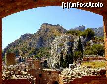 [P09] Vedere dintre ruine -Taormina » foto by adri-nico
 - 
<span class="allrVoted glyphicon glyphicon-heart hidden" id="av283003"></span>
<a class="m-l-10 hidden" id="sv283003" onclick="voting_Foto_DelVot(,283003,1579)" role="button">șterge vot <span class="glyphicon glyphicon-remove"></span></a>
<a id="v9283003" class=" c-red"  onclick="voting_Foto_SetVot(283003)" role="button"><span class="glyphicon glyphicon-heart-empty"></span> <b>LIKE</b> = Votează poza</a> <img class="hidden"  id="f283003W9" src="/imagini/loader.gif" border="0" /><span class="AjErrMes hidden" id="e283003ErM"></span>