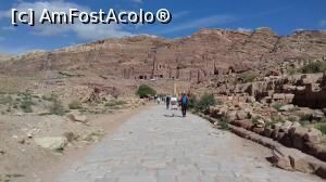P05 [APR-2019] Petra: Strada Colonadelor şi, drept în faţă, Mormintele Regale