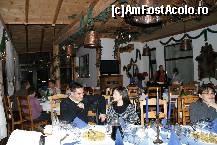 [P09] ancamariagadea şi soţul ei, în restaurantul pensiunii Katharina » foto by Costi
 - 
<span class="allrVoted glyphicon glyphicon-heart hidden" id="av50358"></span>
<a class="m-l-10 hidden" id="sv50358" onclick="voting_Foto_DelVot(,50358,1617)" role="button">șterge vot <span class="glyphicon glyphicon-remove"></span></a>
<a id="v950358" class=" c-red"  onclick="voting_Foto_SetVot(50358)" role="button"><span class="glyphicon glyphicon-heart-empty"></span> <b>LIKE</b> = Votează poza</a> <img class="hidden"  id="f50358W9" src="/imagini/loader.gif" border="0" /><span class="AjErrMes hidden" id="e50358ErM"></span>