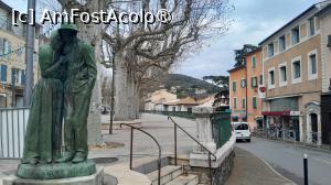 [P50] promenada Aubert Millot cu statuia Le Froid » foto by Yolanda
 - 
<span class="allrVoted glyphicon glyphicon-heart hidden" id="av1483821"></span>
<a class="m-l-10 hidden" id="sv1483821" onclick="voting_Foto_DelVot(,1483821,1628)" role="button">șterge vot <span class="glyphicon glyphicon-remove"></span></a>
<a id="v91483821" class=" c-red"  onclick="voting_Foto_SetVot(1483821)" role="button"><span class="glyphicon glyphicon-heart-empty"></span> <b>LIKE</b> = Votează poza</a> <img class="hidden"  id="f1483821W9" src="/imagini/loader.gif" border="0" /><span class="AjErrMes hidden" id="e1483821ErM"></span>