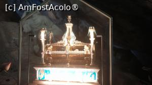 [P26] biserica Saint Marie-Magdaleine, relicvariu cu osemintele sfintei » foto by Yolanda
 - 
<span class="allrVoted glyphicon glyphicon-heart hidden" id="av1503575"></span>
<a class="m-l-10 hidden" id="sv1503575" onclick="voting_Foto_DelVot(,1503575,1628)" role="button">șterge vot <span class="glyphicon glyphicon-remove"></span></a>
<a id="v91503575" class=" c-red"  onclick="voting_Foto_SetVot(1503575)" role="button"><span class="glyphicon glyphicon-heart-empty"></span> <b>LIKE</b> = Votează poza</a> <img class="hidden"  id="f1503575W9" src="/imagini/loader.gif" border="0" /><span class="AjErrMes hidden" id="e1503575ErM"></span>