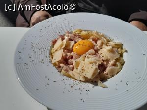 [P18] Le Serac, tagliatele carbonara » foto by Yolanda
 - 
<span class="allrVoted glyphicon glyphicon-heart hidden" id="av1525244"></span>
<a class="m-l-10 hidden" id="sv1525244" onclick="voting_Foto_DelVot(,1525244,1628)" role="button">șterge vot <span class="glyphicon glyphicon-remove"></span></a>
<a id="v91525244" class=" c-red"  onclick="voting_Foto_SetVot(1525244)" role="button"><span class="glyphicon glyphicon-heart-empty"></span> <b>LIKE</b> = Votează poza</a> <img class="hidden"  id="f1525244W9" src="/imagini/loader.gif" border="0" /><span class="AjErrMes hidden" id="e1525244ErM"></span>