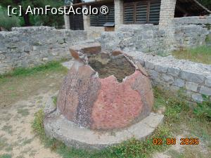 [P26] sit antic Puymin » foto by Yolanda
 - 
<span class="allrVoted glyphicon glyphicon-heart hidden" id="av1525699"></span>
<a class="m-l-10 hidden" id="sv1525699" onclick="voting_Foto_DelVot(,1525699,1628)" role="button">șterge vot <span class="glyphicon glyphicon-remove"></span></a>
<a id="v91525699" class=" c-red"  onclick="voting_Foto_SetVot(1525699)" role="button"><span class="glyphicon glyphicon-heart-empty"></span> <b>LIKE</b> = Votează poza</a> <img class="hidden"  id="f1525699W9" src="/imagini/loader.gif" border="0" /><span class="AjErrMes hidden" id="e1525699ErM"></span>