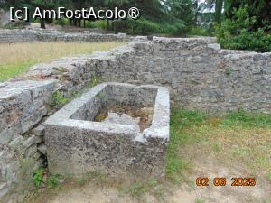 [P28] bazin din piatra la Casa cu foisor » foto by Yolanda
 - 
<span class="allrVoted glyphicon glyphicon-heart hidden" id="av1525701"></span>
<a class="m-l-10 hidden" id="sv1525701" onclick="voting_Foto_DelVot(,1525701,1628)" role="button">șterge vot <span class="glyphicon glyphicon-remove"></span></a>
<a id="v91525701" class=" c-red"  onclick="voting_Foto_SetVot(1525701)" role="button"><span class="glyphicon glyphicon-heart-empty"></span> <b>LIKE</b> = Votează poza</a> <img class="hidden"  id="f1525701W9" src="/imagini/loader.gif" border="0" /><span class="AjErrMes hidden" id="e1525701ErM"></span>