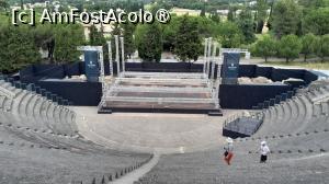 [P08] amfiteatrul vazut de sus » foto by Yolanda
 - 
<span class="allrVoted glyphicon glyphicon-heart hidden" id="av1525649"></span>
<a class="m-l-10 hidden" id="sv1525649" onclick="voting_Foto_DelVot(,1525649,1628)" role="button">șterge vot <span class="glyphicon glyphicon-remove"></span></a>
<a id="v91525649" class=" c-red"  onclick="voting_Foto_SetVot(1525649)" role="button"><span class="glyphicon glyphicon-heart-empty"></span> <b>LIKE</b> = Votează poza</a> <img class="hidden"  id="f1525649W9" src="/imagini/loader.gif" border="0" /><span class="AjErrMes hidden" id="e1525649ErM"></span>