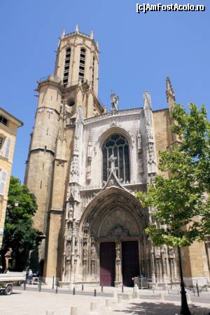 [P23] Aix en Provence - Cathedrale St-Sauveur » foto by Carmen Ion
 - 
<span class="allrVoted glyphicon glyphicon-heart hidden" id="av582323"></span>
<a class="m-l-10 hidden" id="sv582323" onclick="voting_Foto_DelVot(,582323,1628)" role="button">șterge vot <span class="glyphicon glyphicon-remove"></span></a>
<a id="v9582323" class=" c-red"  onclick="voting_Foto_SetVot(582323)" role="button"><span class="glyphicon glyphicon-heart-empty"></span> <b>LIKE</b> = Votează poza</a> <img class="hidden"  id="f582323W9" src="/imagini/loader.gif" border="0" /><span class="AjErrMes hidden" id="e582323ErM"></span>