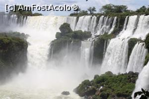 [P21] Puerto de Iguazu, Parque Nacional Iguazu, Cataratas, Circuitul Inferior, de la stânga la dreapta trei grupe formează trei mari cascade, cea mai mare San Martin, Mbigua și Bernabe Mendez » foto by mprofeanu
 - 
<span class="allrVoted glyphicon glyphicon-heart hidden" id="av1155709"></span>
<a class="m-l-10 hidden" id="sv1155709" onclick="voting_Foto_DelVot(,1155709,1653)" role="button">șterge vot <span class="glyphicon glyphicon-remove"></span></a>
<a id="v91155709" class=" c-red"  onclick="voting_Foto_SetVot(1155709)" role="button"><span class="glyphicon glyphicon-heart-empty"></span> <b>LIKE</b> = Votează poza</a> <img class="hidden"  id="f1155709W9" src="/imagini/loader.gif" border="0" /><span class="AjErrMes hidden" id="e1155709ErM"></span>