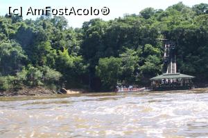 [P49] Puerto de Iguazu, Parque Nacional Iguazu, Turul Gran Aventura, Malul brazilian și locul de îmbarcare pentru turul brazilian “Macuco Safari” , se văd și elevatoarele » foto by mprofeanu
 - 
<span class="allrVoted glyphicon glyphicon-heart hidden" id="av1155737"></span>
<a class="m-l-10 hidden" id="sv1155737" onclick="voting_Foto_DelVot(,1155737,1653)" role="button">șterge vot <span class="glyphicon glyphicon-remove"></span></a>
<a id="v91155737" class=" c-red"  onclick="voting_Foto_SetVot(1155737)" role="button"><span class="glyphicon glyphicon-heart-empty"></span> <b>LIKE</b> = Votează poza</a> <img class="hidden"  id="f1155737W9" src="/imagini/loader.gif" border="0" /><span class="AjErrMes hidden" id="e1155737ErM"></span>