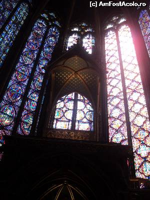 [P12] Saint Chapelle » foto by roxi-nico
 - 
<span class="allrVoted glyphicon glyphicon-heart hidden" id="av541150"></span>
<a class="m-l-10 hidden" id="sv541150" onclick="voting_Foto_DelVot(,541150,1684)" role="button">șterge vot <span class="glyphicon glyphicon-remove"></span></a>
<a id="v9541150" class=" c-red"  onclick="voting_Foto_SetVot(541150)" role="button"><span class="glyphicon glyphicon-heart-empty"></span> <b>LIKE</b> = Votează poza</a> <img class="hidden"  id="f541150W9" src="/imagini/loader.gif" border="0" /><span class="AjErrMes hidden" id="e541150ErM"></span>