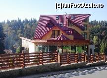 [P21] O frumoasă vilă în Poiana Brașov » foto by mariana.olaru
 - 
<span class="allrVoted glyphicon glyphicon-heart hidden" id="av301533"></span>
<a class="m-l-10 hidden" id="sv301533" onclick="voting_Foto_DelVot(,301533,1821)" role="button">șterge vot <span class="glyphicon glyphicon-remove"></span></a>
<a id="v9301533" class=" c-red"  onclick="voting_Foto_SetVot(301533)" role="button"><span class="glyphicon glyphicon-heart-empty"></span> <b>LIKE</b> = Votează poza</a> <img class="hidden"  id="f301533W9" src="/imagini/loader.gif" border="0" /><span class="AjErrMes hidden" id="e301533ErM"></span>