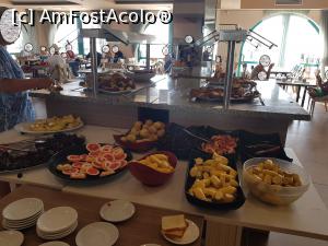 [P30] Hotelul Berlin Golden Beach, Nisipurile de Aur - micul dejun (fructe și prăjituri).  » foto by Floryn81
 - 
<span class="allrVoted glyphicon glyphicon-heart hidden" id="av1081419"></span>
<a class="m-l-10 hidden" id="sv1081419" onclick="voting_Foto_DelVot(,1081419,1869)" role="button">șterge vot <span class="glyphicon glyphicon-remove"></span></a>
<a id="v91081419" class=" c-red"  onclick="voting_Foto_SetVot(1081419)" role="button"><span class="glyphicon glyphicon-heart-empty"></span> <b>LIKE</b> = Votează poza</a> <img class="hidden"  id="f1081419W9" src="/imagini/loader.gif" border="0" /><span class="AjErrMes hidden" id="e1081419ErM"></span>