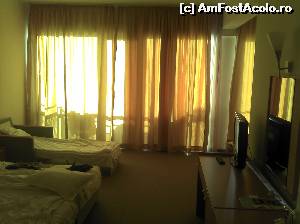 [P05] Așa arată un studio la Club Calimera, în partea dreaptă mai este o jumătate de cameră, cu geam și balcon.  » foto by FlorinAndrei
 - 
<span class="allrVoted glyphicon glyphicon-heart hidden" id="av612974"></span>
<a class="m-l-10 hidden" id="sv612974" onclick="voting_Foto_DelVot(,612974,1945)" role="button">șterge vot <span class="glyphicon glyphicon-remove"></span></a>
<a id="v9612974" class=" c-red"  onclick="voting_Foto_SetVot(612974)" role="button"><span class="glyphicon glyphicon-heart-empty"></span> <b>LIKE</b> = Votează poza</a> <img class="hidden"  id="f612974W9" src="/imagini/loader.gif" border="0" /><span class="AjErrMes hidden" id="e612974ErM"></span>