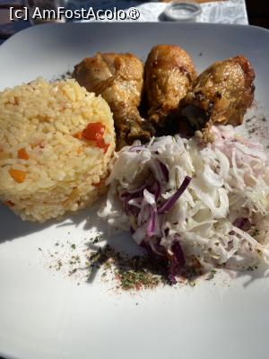 [P30] Hotel Bavaria Blu. La meniul zilei, pui la cuptor cu garnitură. » foto by Floria
 - 
<span class="allrVoted glyphicon glyphicon-heart hidden" id="av1503961"></span>
<a class="m-l-10 hidden" id="sv1503961" onclick="voting_Foto_DelVot(,1503961,1957)" role="button">șterge vot <span class="glyphicon glyphicon-remove"></span></a>
<a id="v91503961" class=" c-red"  onclick="voting_Foto_SetVot(1503961)" role="button"><span class="glyphicon glyphicon-heart-empty"></span> <b>LIKE</b> = Votează poza</a> <img class="hidden"  id="f1503961W9" src="/imagini/loader.gif" border="0" /><span class="AjErrMes hidden" id="e1503961ErM"></span>