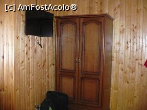 [P05] e si un dulap în camera, TV LED » foto by Yolanda
 - 
<span class="allrVoted glyphicon glyphicon-heart hidden" id="av991494"></span>
<a class="m-l-10 hidden" id="sv991494" onclick="voting_Foto_DelVot(,991494,1986)" role="button">șterge vot <span class="glyphicon glyphicon-remove"></span></a>
<a id="v9991494" class=" c-red"  onclick="voting_Foto_SetVot(991494)" role="button"><span class="glyphicon glyphicon-heart-empty"></span> <b>LIKE</b> = Votează poza</a> <img class="hidden"  id="f991494W9" src="/imagini/loader.gif" border="0" /><span class="AjErrMes hidden" id="e991494ErM"></span>