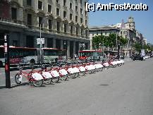 [P03] Biciclete de inchiriat__e o adevarata poveste cu bicicletele se inchiriaza din un loc si se lasa in altul si mai departe se ia alta bicicleta. Sunt citeva mii si sunt si cu abonament pe un an. Foarte multe biciclete si scutere in oras. » foto by Nicu
 - 
<span class="allrVoted glyphicon glyphicon-heart hidden" id="av75104"></span>
<a class="m-l-10 hidden" id="sv75104" onclick="voting_Foto_DelVot(,75104,1999)" role="button">șterge vot <span class="glyphicon glyphicon-remove"></span></a>
<a id="v975104" class=" c-red"  onclick="voting_Foto_SetVot(75104)" role="button"><span class="glyphicon glyphicon-heart-empty"></span> <b>LIKE</b> = Votează poza</a> <img class="hidden"  id="f75104W9" src="/imagini/loader.gif" border="0" /><span class="AjErrMes hidden" id="e75104ErM"></span>