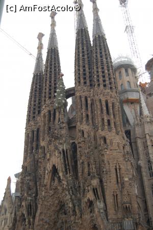 [P15] Sagrada Familia » foto by pmanuela
 - 
<span class="allrVoted glyphicon glyphicon-heart hidden" id="av864926"></span>
<a class="m-l-10 hidden" id="sv864926" onclick="voting_Foto_DelVot(,864926,1999)" role="button">șterge vot <span class="glyphicon glyphicon-remove"></span></a>
<a id="v9864926" class=" c-red"  onclick="voting_Foto_SetVot(864926)" role="button"><span class="glyphicon glyphicon-heart-empty"></span> <b>LIKE</b> = Votează poza</a> <img class="hidden"  id="f864926W9" src="/imagini/loader.gif" border="0" /><span class="AjErrMes hidden" id="e864926ErM"></span>