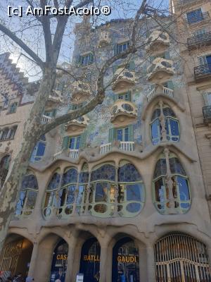 [P21] Casa Batllo » foto by robert
 - 
<span class="allrVoted glyphicon glyphicon-heart hidden" id="av1172098"></span>
<a class="m-l-10 hidden" id="sv1172098" onclick="voting_Foto_DelVot(,1172098,1999)" role="button">șterge vot <span class="glyphicon glyphicon-remove"></span></a>
<a id="v91172098" class=" c-red"  onclick="voting_Foto_SetVot(1172098)" role="button"><span class="glyphicon glyphicon-heart-empty"></span> <b>LIKE</b> = Votează poza</a> <img class="hidden"  id="f1172098W9" src="/imagini/loader.gif" border="0" /><span class="AjErrMes hidden" id="e1172098ErM"></span>