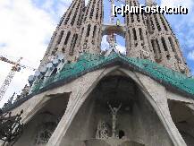 [P01] Inca mai e de lucru la Sagrada Familia. » foto by balasa violeta
 - 
<span class="allrVoted glyphicon glyphicon-heart hidden" id="av135888"></span>
<a class="m-l-10 hidden" id="sv135888" onclick="voting_Foto_DelVot(,135888,1999)" role="button">șterge vot <span class="glyphicon glyphicon-remove"></span></a>
<a id="v9135888" class=" c-red"  onclick="voting_Foto_SetVot(135888)" role="button"><span class="glyphicon glyphicon-heart-empty"></span> <b>LIKE</b> = Votează poza</a> <img class="hidden"  id="f135888W9" src="/imagini/loader.gif" border="0" /><span class="AjErrMes hidden" id="e135888ErM"></span>