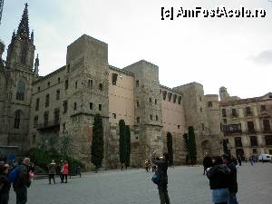 [P88] Barcelona, Plaça de la Seu: Casa de l'Ardiaca » foto by mariana.olaru
 - 
<span class="allrVoted glyphicon glyphicon-heart hidden" id="av380240"></span>
<a class="m-l-10 hidden" id="sv380240" onclick="voting_Foto_DelVot(,380240,1999)" role="button">șterge vot <span class="glyphicon glyphicon-remove"></span></a>
<a id="v9380240" class=" c-red"  onclick="voting_Foto_SetVot(380240)" role="button"><span class="glyphicon glyphicon-heart-empty"></span> <b>LIKE</b> = Votează poza</a> <img class="hidden"  id="f380240W9" src="/imagini/loader.gif" border="0" /><span class="AjErrMes hidden" id="e380240ErM"></span>