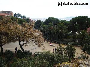 [P66] Barcelona, Parc Güell: vedere spre intrarea secundară în parc, luată de la înălțimea viaductului » foto by mariana.olaru
 - 
<span class="allrVoted glyphicon glyphicon-heart hidden" id="av388331"></span>
<a class="m-l-10 hidden" id="sv388331" onclick="voting_Foto_DelVot(,388331,1999)" role="button">șterge vot <span class="glyphicon glyphicon-remove"></span></a>
<a id="v9388331" class=" c-red"  onclick="voting_Foto_SetVot(388331)" role="button"><span class="glyphicon glyphicon-heart-empty"></span> <b>LIKE</b> = Votează poza</a> <img class="hidden"  id="f388331W9" src="/imagini/loader.gif" border="0" /><span class="AjErrMes hidden" id="e388331ErM"></span>