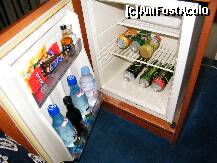 [P12] mini bar in camera » foto by C.Todi
 - 
<span class="allrVoted glyphicon glyphicon-heart hidden" id="av148317"></span>
<a class="m-l-10 hidden" id="sv148317" onclick="voting_Foto_DelVot(,148317,2011)" role="button">șterge vot <span class="glyphicon glyphicon-remove"></span></a>
<a id="v9148317" class=" c-red"  onclick="voting_Foto_SetVot(148317)" role="button"><span class="glyphicon glyphicon-heart-empty"></span> <b>LIKE</b> = Votează poza</a> <img class="hidden"  id="f148317W9" src="/imagini/loader.gif" border="0" /><span class="AjErrMes hidden" id="e148317ErM"></span>