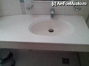 [P15] chiuveta » foto by woot*
 - 
<span class="allrVoted glyphicon glyphicon-heart hidden" id="av402286"></span>
<a class="m-l-10 hidden" id="sv402286" onclick="voting_Foto_DelVot(,402286,2030)" role="button">șterge vot <span class="glyphicon glyphicon-remove"></span></a>
<a id="v9402286" class=" c-red"  onclick="voting_Foto_SetVot(402286)" role="button"><span class="glyphicon glyphicon-heart-empty"></span> <b>LIKE</b> = Votează poza</a> <img class="hidden"  id="f402286W9" src="/imagini/loader.gif" border="0" /><span class="AjErrMes hidden" id="e402286ErM"></span>
