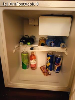 [P22] Produsele din minibar. » foto by tata123 🔱
 - 
<span class="allrVoted glyphicon glyphicon-heart hidden" id="av1449539"></span>
<a class="m-l-10 hidden" id="sv1449539" onclick="voting_Foto_DelVot(,1449539,2042)" role="button">șterge vot <span class="glyphicon glyphicon-remove"></span></a>
<a id="v91449539" class=" c-red"  onclick="voting_Foto_SetVot(1449539)" role="button"><span class="glyphicon glyphicon-heart-empty"></span> <b>LIKE</b> = Votează poza</a> <img class="hidden"  id="f1449539W9" src="/imagini/loader.gif" border="0" /><span class="AjErrMes hidden" id="e1449539ErM"></span>