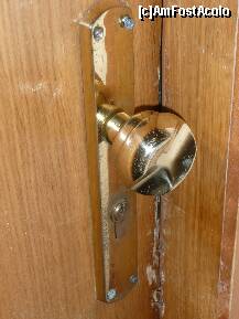 [P04] usa chinuita la un hotel de 4 stele » foto by misterfantastic
 - 
<span class="allrVoted glyphicon glyphicon-heart hidden" id="av122650"></span>
<a class="m-l-10 hidden" id="sv122650" onclick="voting_Foto_DelVot(,122650,2141)" role="button">șterge vot <span class="glyphicon glyphicon-remove"></span></a>
<a id="v9122650" class=" c-red"  onclick="voting_Foto_SetVot(122650)" role="button"><span class="glyphicon glyphicon-heart-empty"></span> <b>LIKE</b> = Votează poza</a> <img class="hidden"  id="f122650W9" src="/imagini/loader.gif" border="0" /><span class="AjErrMes hidden" id="e122650ErM"></span>