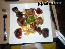 [P116] CDC - A La Carte - Restaurantul Horizon, felul doi, berbecut cu garnitura. » foto by Horia
 - 
<span class="allrVoted glyphicon glyphicon-heart hidden" id="av152330"></span>
<a class="m-l-10 hidden" id="sv152330" onclick="voting_Foto_DelVot(,152330,2171)" role="button">șterge vot <span class="glyphicon glyphicon-remove"></span></a>
<a id="v9152330" class=" c-red"  onclick="voting_Foto_SetVot(152330)" role="button"><span class="glyphicon glyphicon-heart-empty"></span> <b>LIKE</b> = Votează poza</a> <img class="hidden"  id="f152330W9" src="/imagini/loader.gif" border="0" /><span class="AjErrMes hidden" id="e152330ErM"></span>