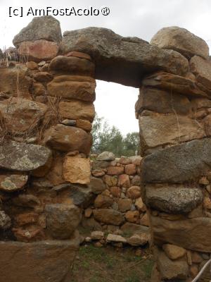 [P21] Nuraghe la Prisgiona - Construcții preistorie din piatră. » foto by iulianic
 - 
<span class="allrVoted glyphicon glyphicon-heart hidden" id="av1451388"></span>
<a class="m-l-10 hidden" id="sv1451388" onclick="voting_Foto_DelVot(,1451388,2225)" role="button">șterge vot <span class="glyphicon glyphicon-remove"></span></a>
<a id="v91451388" class=" c-red"  onclick="voting_Foto_SetVot(1451388)" role="button"><span class="glyphicon glyphicon-heart-empty"></span> <b>LIKE</b> = Votează poza</a> <img class="hidden"  id="f1451388W9" src="/imagini/loader.gif" border="0" /><span class="AjErrMes hidden" id="e1451388ErM"></span>