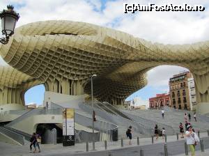 [P19] Metropol Parasol » foto by Radu Tudoran
 - 
<span class="allrVoted glyphicon glyphicon-heart hidden" id="av698932"></span>
<a class="m-l-10 hidden" id="sv698932" onclick="voting_Foto_DelVot(,698932,2251)" role="button">șterge vot <span class="glyphicon glyphicon-remove"></span></a>
<a id="v9698932" class=" c-red"  onclick="voting_Foto_SetVot(698932)" role="button"><span class="glyphicon glyphicon-heart-empty"></span> <b>LIKE</b> = Votează poza</a> <img class="hidden"  id="f698932W9" src="/imagini/loader.gif" border="0" /><span class="AjErrMes hidden" id="e698932ErM"></span>