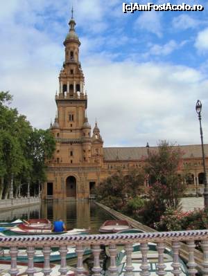 [P05] Plaza de Espagna. De aici se inchiriau ambarcatiuni pentru navigat pe canalele Pietei Spaniole » foto by Radu Tudoran
 - 
<span class="allrVoted glyphicon glyphicon-heart hidden" id="av698918"></span>
<a class="m-l-10 hidden" id="sv698918" onclick="voting_Foto_DelVot(,698918,2251)" role="button">șterge vot <span class="glyphicon glyphicon-remove"></span></a>
<a id="v9698918" class=" c-red"  onclick="voting_Foto_SetVot(698918)" role="button"><span class="glyphicon glyphicon-heart-empty"></span> <b>LIKE</b> = Votează poza</a> <img class="hidden"  id="f698918W9" src="/imagini/loader.gif" border="0" /><span class="AjErrMes hidden" id="e698918ErM"></span>