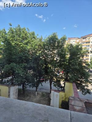 [P05] Vedere de pe balcon » foto by adrianaglogo
 - 
<span class="allrVoted glyphicon glyphicon-heart hidden" id="av1512496"></span>
<a class="m-l-10 hidden" id="sv1512496" onclick="voting_Foto_DelVot(,1512496,2279)" role="button">șterge vot <span class="glyphicon glyphicon-remove"></span></a>
<a id="v91512496" class=" c-red"  onclick="voting_Foto_SetVot(1512496)" role="button"><span class="glyphicon glyphicon-heart-empty"></span> <b>LIKE</b> = Votează poza</a> <img class="hidden"  id="f1512496W9" src="/imagini/loader.gif" border="0" /><span class="AjErrMes hidden" id="e1512496ErM"></span>