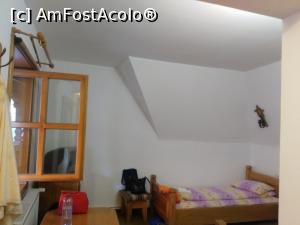 [P06] Vila Bârsana - camera » foto by calator2000
 - 
<span class="allrVoted glyphicon glyphicon-heart hidden" id="av1313523"></span>
<a class="m-l-10 hidden" id="sv1313523" onclick="voting_Foto_DelVot(,1313523,2299)" role="button">șterge vot <span class="glyphicon glyphicon-remove"></span></a>
<a id="v91313523" class=" c-red"  onclick="voting_Foto_SetVot(1313523)" role="button"><span class="glyphicon glyphicon-heart-empty"></span> <b>LIKE</b> = Votează poza</a> <img class="hidden"  id="f1313523W9" src="/imagini/loader.gif" border="0" /><span class="AjErrMes hidden" id="e1313523ErM"></span>