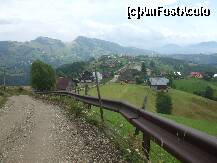 [P12] Sat Pestera » foto by Nicoleta M.
 - 
<span class="allrVoted glyphicon glyphicon-heart hidden" id="av233855"></span>
<a class="m-l-10 hidden" id="sv233855" onclick="voting_Foto_DelVot(,233855,2305)" role="button">șterge vot <span class="glyphicon glyphicon-remove"></span></a>
<a id="v9233855" class=" c-red"  onclick="voting_Foto_SetVot(233855)" role="button"><span class="glyphicon glyphicon-heart-empty"></span> <b>LIKE</b> = Votează poza</a> <img class="hidden"  id="f233855W9" src="/imagini/loader.gif" border="0" /><span class="AjErrMes hidden" id="e233855ErM"></span>