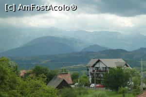 [P26] Masivul Bucegi din balcon » foto by Iulianaursu1
 - 
<span class="allrVoted glyphicon glyphicon-heart hidden" id="av782669"></span>
<a class="m-l-10 hidden" id="sv782669" onclick="voting_Foto_DelVot(,782669,2305)" role="button">șterge vot <span class="glyphicon glyphicon-remove"></span></a>
<a id="v9782669" class=" c-red"  onclick="voting_Foto_SetVot(782669)" role="button"><span class="glyphicon glyphicon-heart-empty"></span> <b>LIKE</b> = Votează poza</a> <img class="hidden"  id="f782669W9" src="/imagini/loader.gif" border="0" /><span class="AjErrMes hidden" id="e782669ErM"></span>