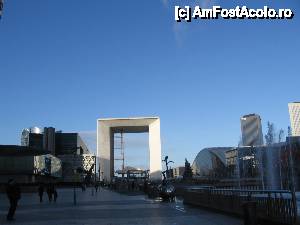 [P19] La Grande Arche » foto by Michi
 - 
<span class="allrVoted glyphicon glyphicon-heart hidden" id="av393606"></span>
<a class="m-l-10 hidden" id="sv393606" onclick="voting_Foto_DelVot(,393606,2333)" role="button">șterge vot <span class="glyphicon glyphicon-remove"></span></a>
<a id="v9393606" class=" c-red"  onclick="voting_Foto_SetVot(393606)" role="button"><span class="glyphicon glyphicon-heart-empty"></span> <b>LIKE</b> = Votează poza</a> <img class="hidden"  id="f393606W9" src="/imagini/loader.gif" border="0" /><span class="AjErrMes hidden" id="e393606ErM"></span>