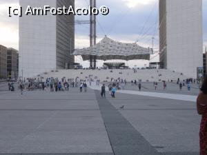 [P19] Paris. La Defence. Marele Arc.  » foto by mihaelavoicu
 - 
<span class="allrVoted glyphicon glyphicon-heart hidden" id="av1143329"></span>
<a class="m-l-10 hidden" id="sv1143329" onclick="voting_Foto_DelVot(,1143329,2333)" role="button">șterge vot <span class="glyphicon glyphicon-remove"></span></a>
<a id="v91143329" class=" c-red"  onclick="voting_Foto_SetVot(1143329)" role="button"><span class="glyphicon glyphicon-heart-empty"></span> <b>LIKE</b> = Votează poza</a> <img class="hidden"  id="f1143329W9" src="/imagini/loader.gif" border="0" /><span class="AjErrMes hidden" id="e1143329ErM"></span>