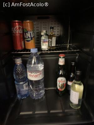 [P26] Minibar » foto by AZE
 - 
<span class="allrVoted glyphicon glyphicon-heart hidden" id="av1396381"></span>
<a class="m-l-10 hidden" id="sv1396381" onclick="voting_Foto_DelVot(,1396381,2334)" role="button">șterge vot <span class="glyphicon glyphicon-remove"></span></a>
<a id="v91396381" class=" c-red"  onclick="voting_Foto_SetVot(1396381)" role="button"><span class="glyphicon glyphicon-heart-empty"></span> <b>LIKE</b> = Votează poza</a> <img class="hidden"  id="f1396381W9" src="/imagini/loader.gif" border="0" /><span class="AjErrMes hidden" id="e1396381ErM"></span>