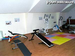 [P09] Sala de fitness » foto by veras911
 - 
<span class="allrVoted glyphicon glyphicon-heart hidden" id="av339121"></span>
<a class="m-l-10 hidden" id="sv339121" onclick="voting_Foto_DelVot(,339121,2370)" role="button">șterge vot <span class="glyphicon glyphicon-remove"></span></a>
<a id="v9339121" class=" c-red"  onclick="voting_Foto_SetVot(339121)" role="button"><span class="glyphicon glyphicon-heart-empty"></span> <b>LIKE</b> = Votează poza</a> <img class="hidden"  id="f339121W9" src="/imagini/loader.gif" border="0" /><span class="AjErrMes hidden" id="e339121ErM"></span>