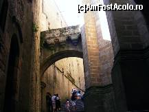 [P16] Mont Saint Michel - intrarea în abaţie » foto by makuy*
 - 
<span class="allrVoted glyphicon glyphicon-heart hidden" id="av429521"></span>
<a class="m-l-10 hidden" id="sv429521" onclick="voting_Foto_DelVot(,429521,2372)" role="button">șterge vot <span class="glyphicon glyphicon-remove"></span></a>
<a id="v9429521" class=" c-red"  onclick="voting_Foto_SetVot(429521)" role="button"><span class="glyphicon glyphicon-heart-empty"></span> <b>LIKE</b> = Votează poza</a> <img class="hidden"  id="f429521W9" src="/imagini/loader.gif" border="0" /><span class="AjErrMes hidden" id="e429521ErM"></span>