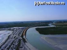 [P18] Mont Saint Michel - istmul, în toată splendoare lui. Iată de ce merită făcut la pas. În stânga lucesc în soare maşinile din parcarea cu plată şi scumpă...  » foto by makuy*
 - 
<span class="allrVoted glyphicon glyphicon-heart hidden" id="av429523"></span>
<a class="m-l-10 hidden" id="sv429523" onclick="voting_Foto_DelVot(,429523,2372)" role="button">șterge vot <span class="glyphicon glyphicon-remove"></span></a>
<a id="v9429523" class=" c-red"  onclick="voting_Foto_SetVot(429523)" role="button"><span class="glyphicon glyphicon-heart-empty"></span> <b>LIKE</b> = Votează poza</a> <img class="hidden"  id="f429523W9" src="/imagini/loader.gif" border="0" /><span class="AjErrMes hidden" id="e429523ErM"></span>