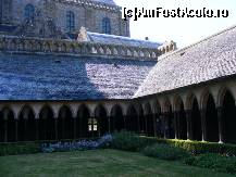 [P24] Mont Saint Michel - grădina interioară, detaliu » foto by makuy*
 - 
<span class="allrVoted glyphicon glyphicon-heart hidden" id="av429531"></span>
<a class="m-l-10 hidden" id="sv429531" onclick="voting_Foto_DelVot(,429531,2372)" role="button">șterge vot <span class="glyphicon glyphicon-remove"></span></a>
<a id="v9429531" class=" c-red"  onclick="voting_Foto_SetVot(429531)" role="button"><span class="glyphicon glyphicon-heart-empty"></span> <b>LIKE</b> = Votează poza</a> <img class="hidden"  id="f429531W9" src="/imagini/loader.gif" border="0" /><span class="AjErrMes hidden" id="e429531ErM"></span>